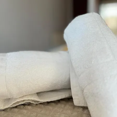 Avenida Centro Guixar Apartment