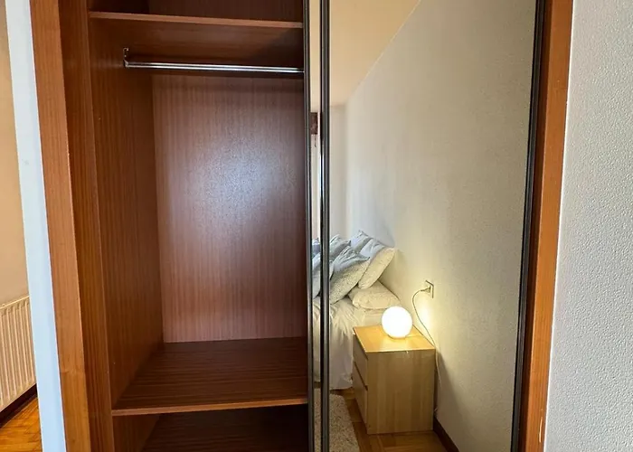 Avenida Centro Guixar * Виго