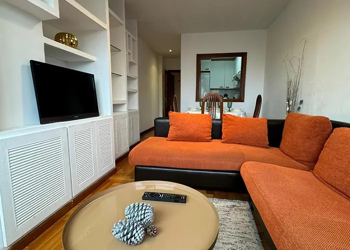 Avenida Centro Guixar * Виго