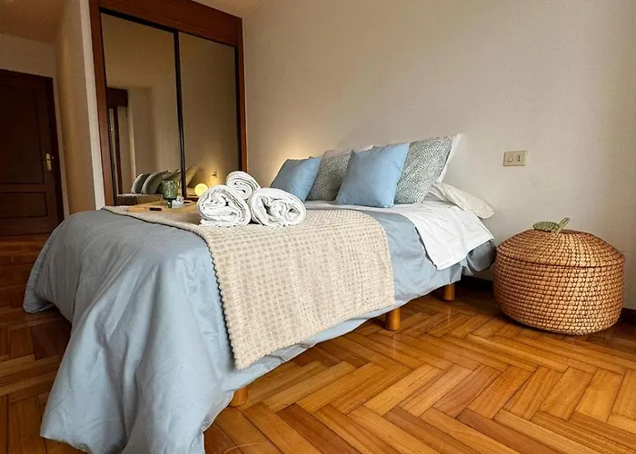 Avenida Centro Guixar * Виго